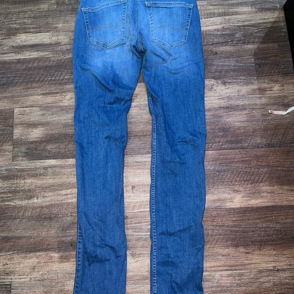 Stacked Skinny Hollister Blue Light Wash W30 L30 - Picture 2 of 3